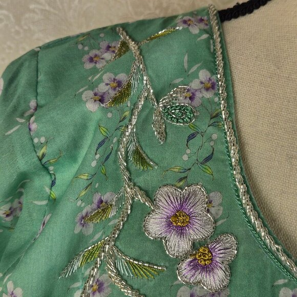 Handmade Light Green Floral Caftan Embroidered Beaded Detail Front Sleeves - Picture 6 of 15